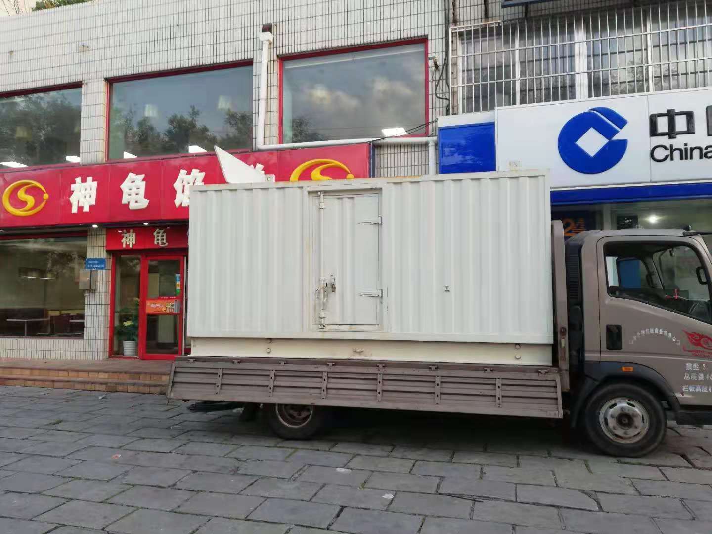 河东出租发电机-柴油发电机组错误的启动方式