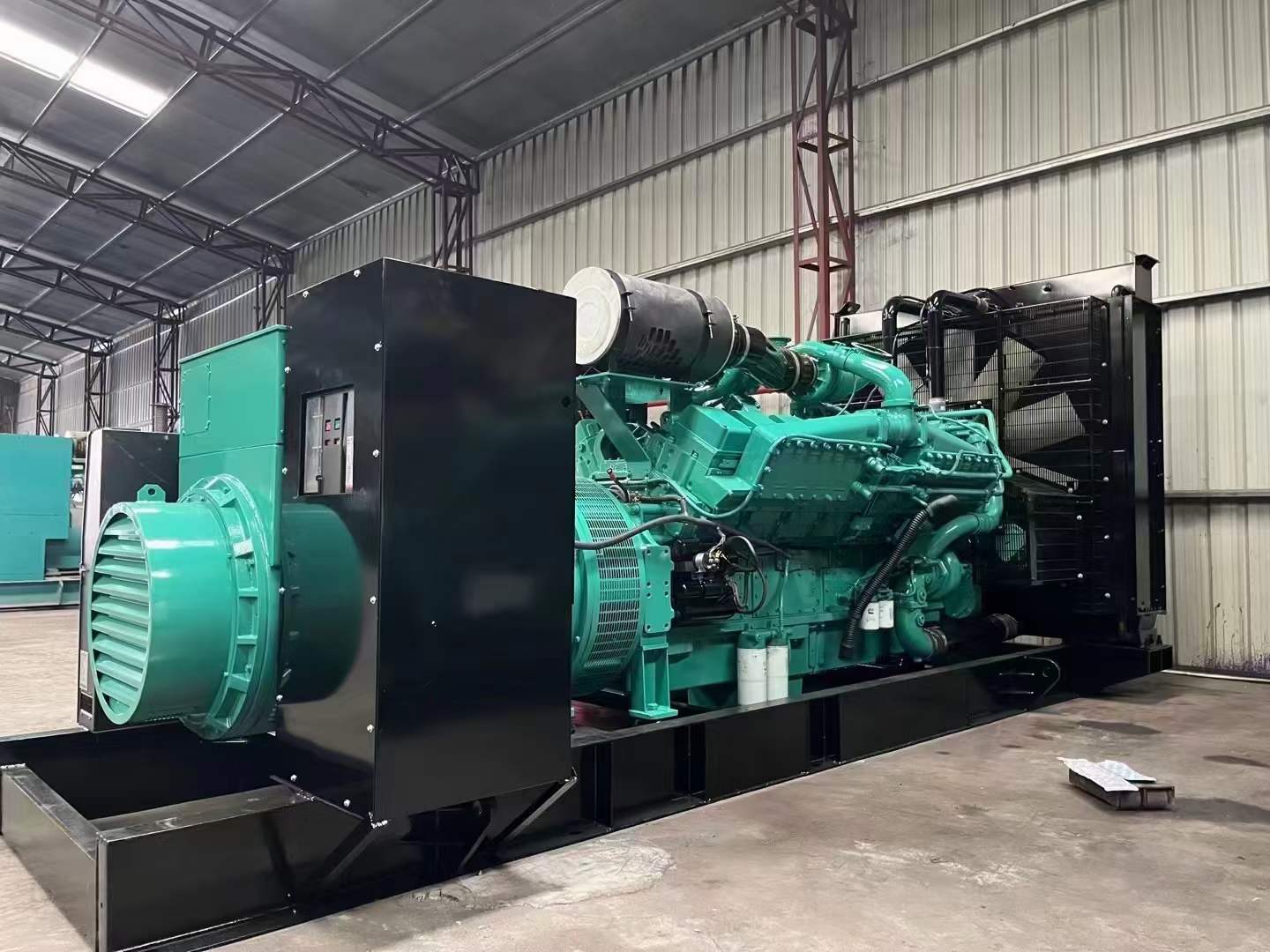 河东如何降低 800kW 柴油发电机输出电流的波动？