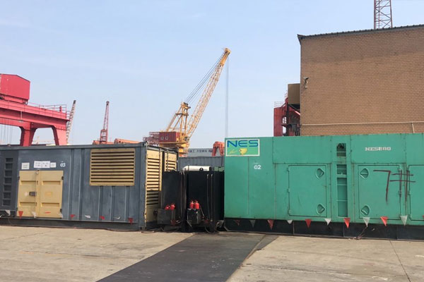 河东发电机出租空气滤清器的清洁频率是多少？
